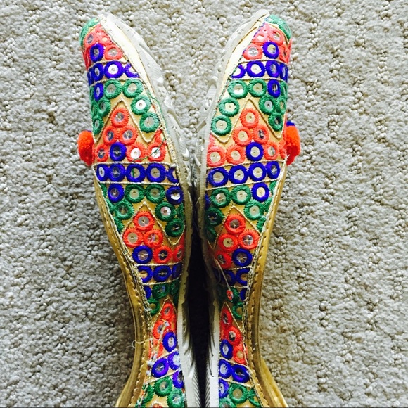 Mirror Embedded Shoes - Picture 8 of 8